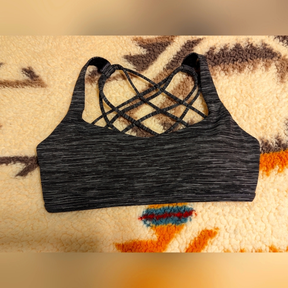 Lululemon Free to Be Wild Bra size 6